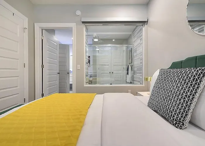 Apartment Hostwise - The Washington At Chatham - Free Parking, Great Views, Across From Ppg Arena